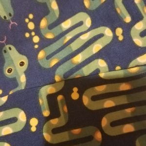 Lularoe os snake leggings